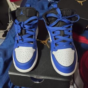 Jordan Kids Sneakers in Blue and Black